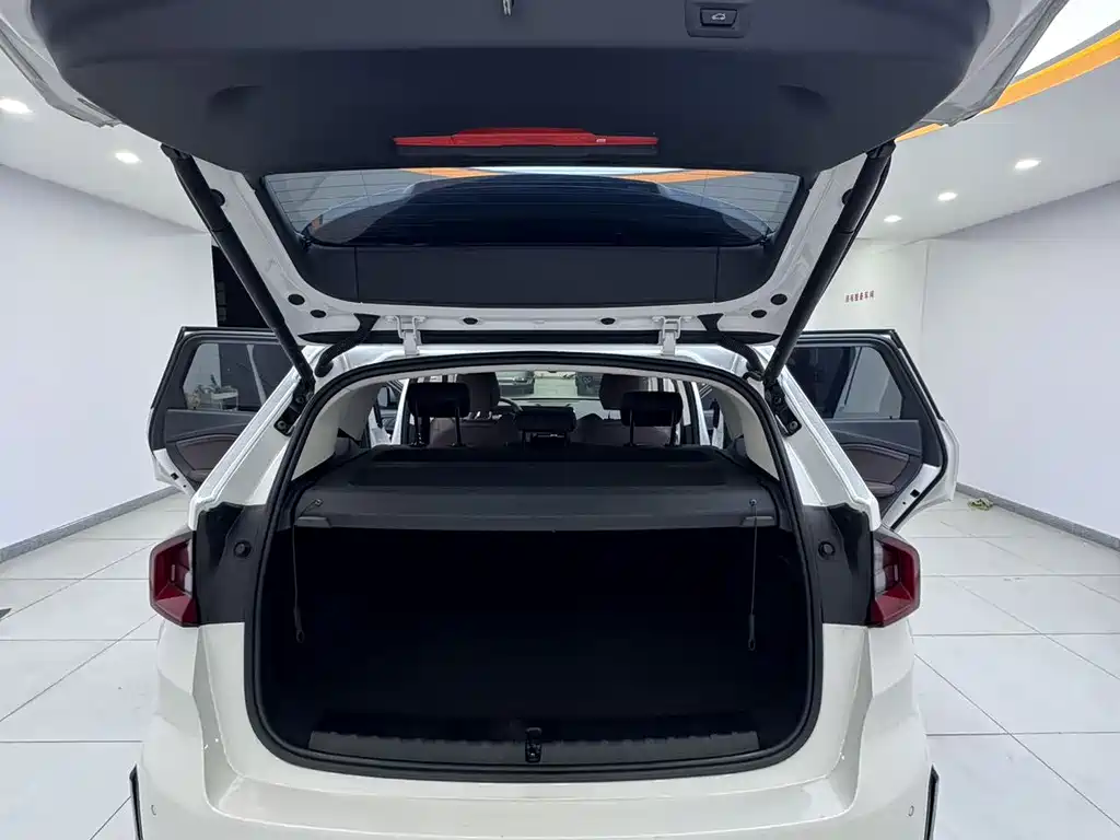 BMW X1 — миниатюра 8