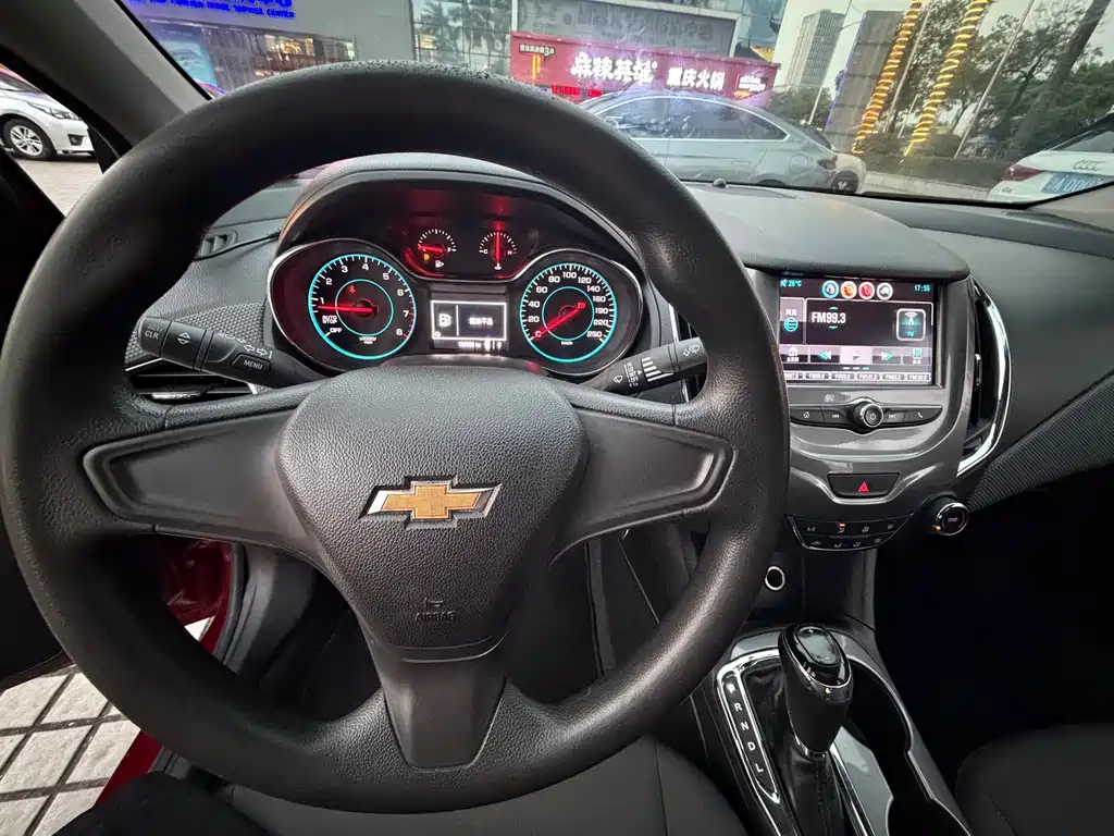 Chevrolet Cruze 1.5L Auto Pioneer Sunroof Edition, фото 15