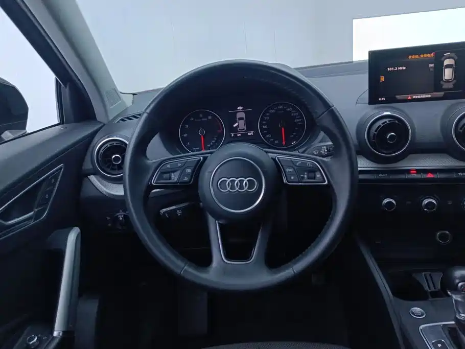 Audi Q2L — миниатюра 15