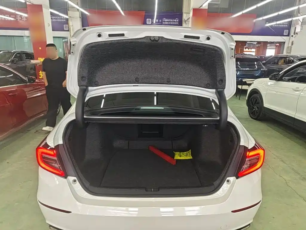Honda Accord — миниатюра 19