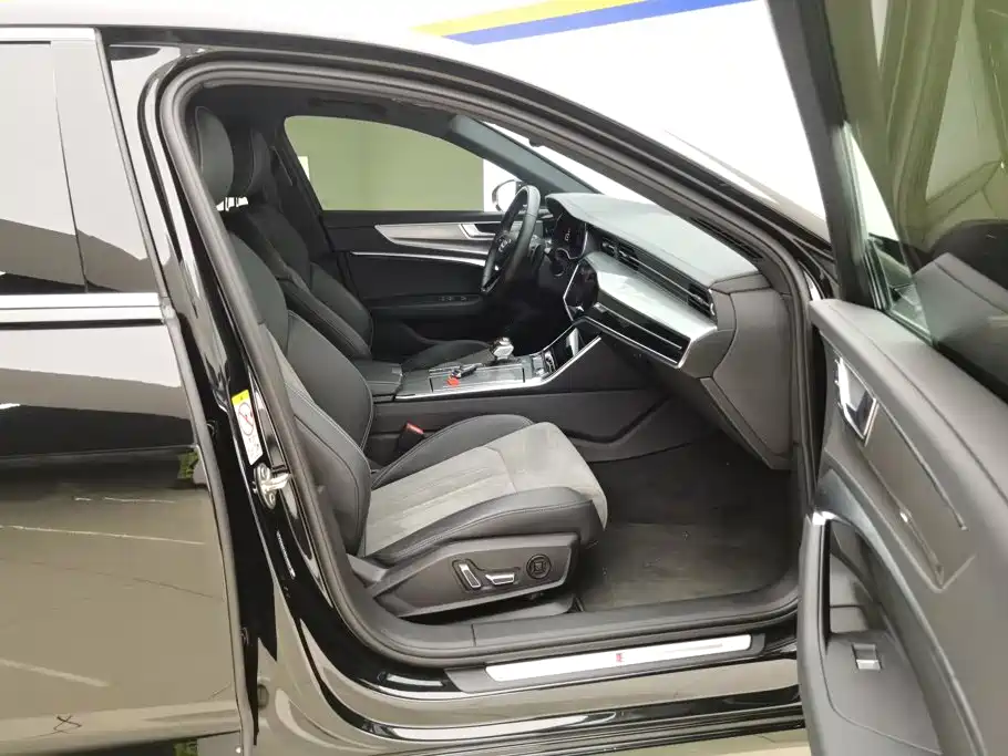 Audi A6L 2024 45 TFSI