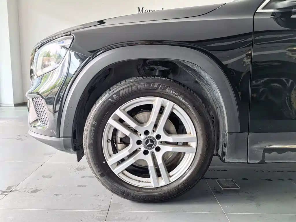 Mercedes-Benz GLB — миниатюра 14
