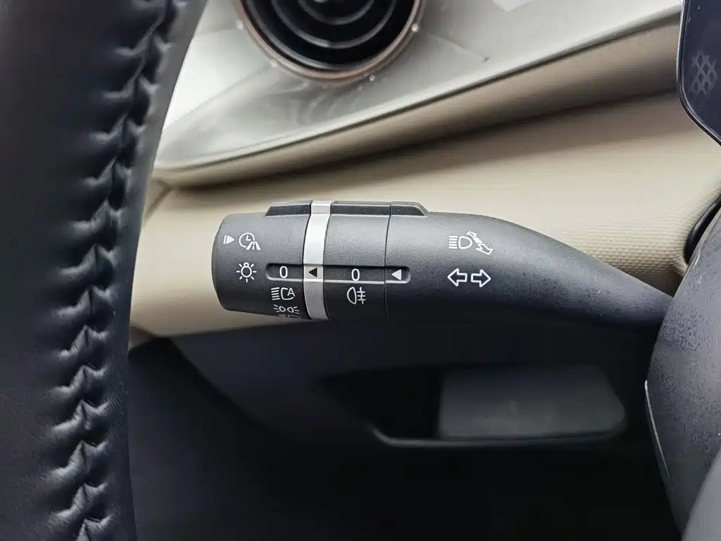 BYD Dolphin — миниатюра 21