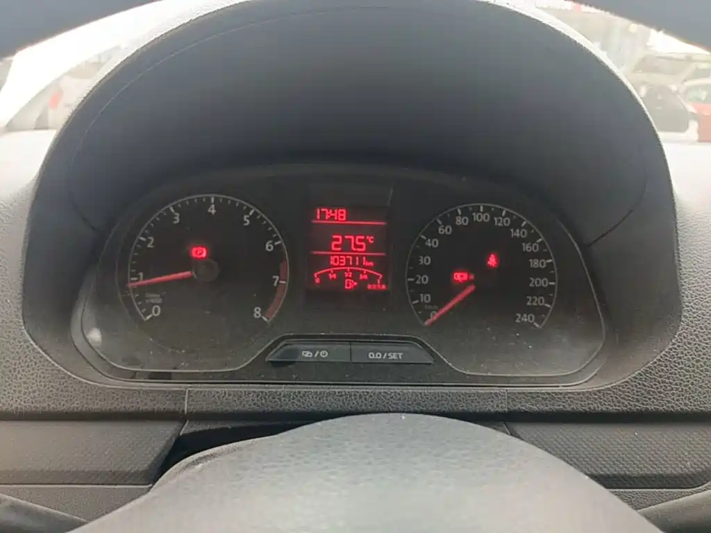 Volkswagen Jetta — миниатюра 12