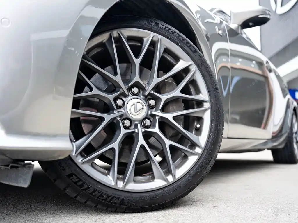 Lexus IS 2015 200t F SPORT