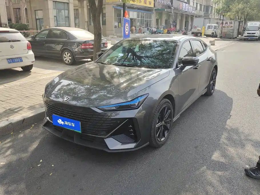 Changan UNI-V iDD