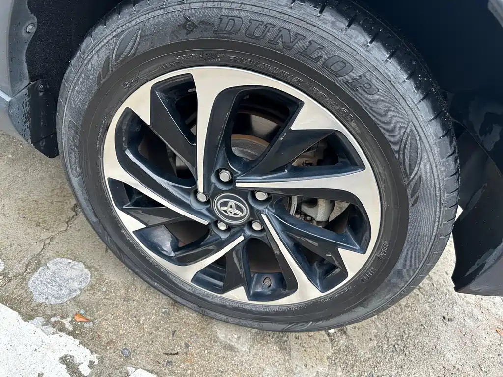 Toyota IZOA — миниатюра 9
