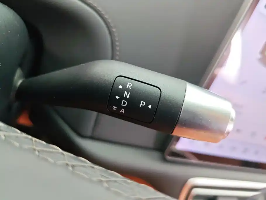 Li Auto Li L6 — миниатюра 16