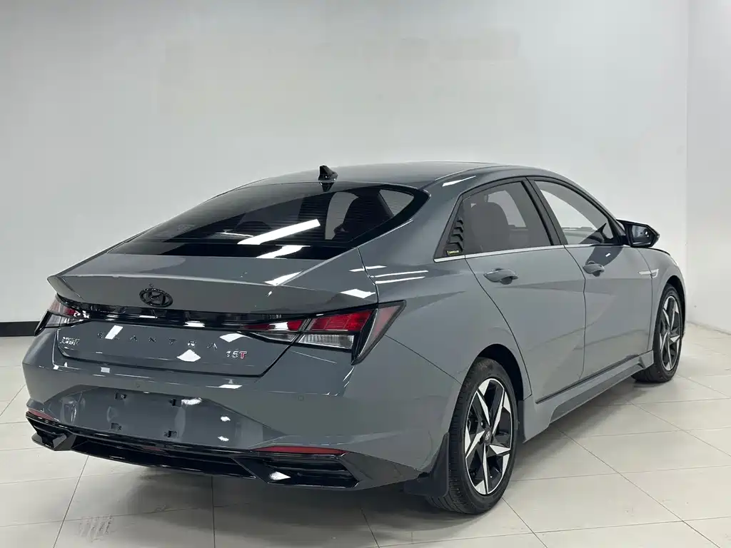 Hyundai Elantra — миниатюра 5
