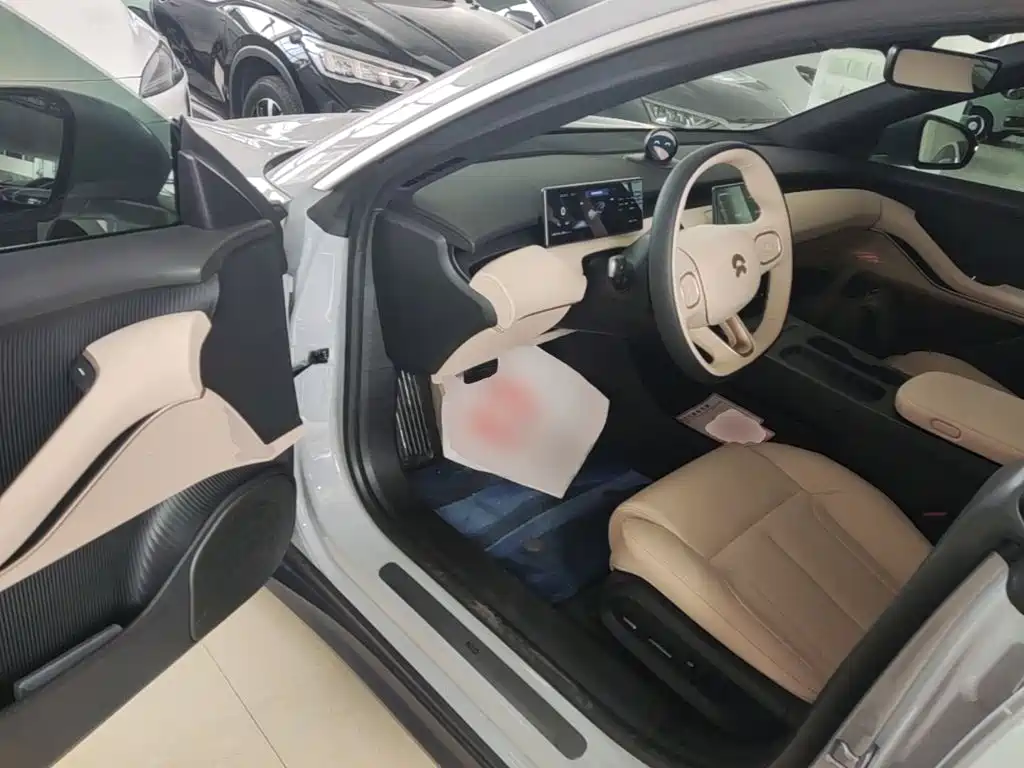 NIO ET5T — миниатюра 16