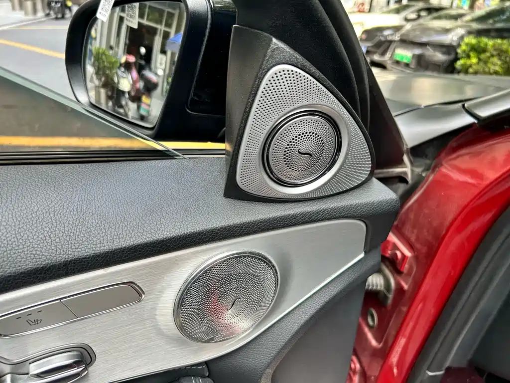 Mercedes-Benz C-Class — миниатюра 10