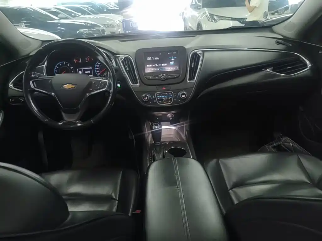Chevrolet Malibu XL — миниатюра 10