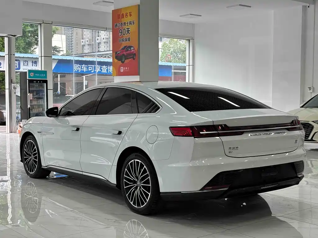 BYD Han — миниатюра 12