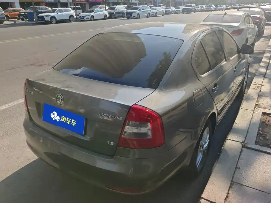 Skoda Octavia — миниатюра 3