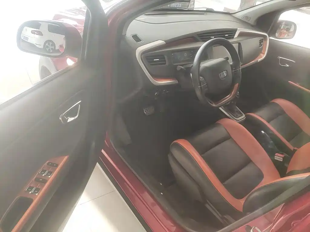 Geely Vision X1 — миниатюра 12