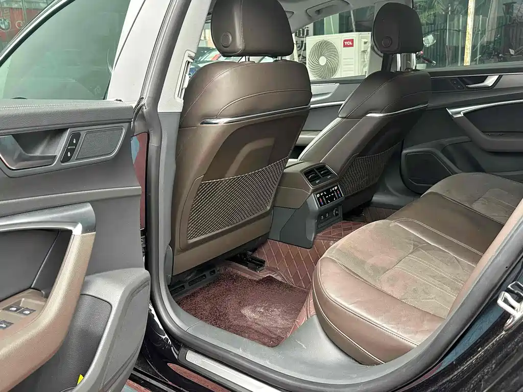 Audi A7L — миниатюра 11