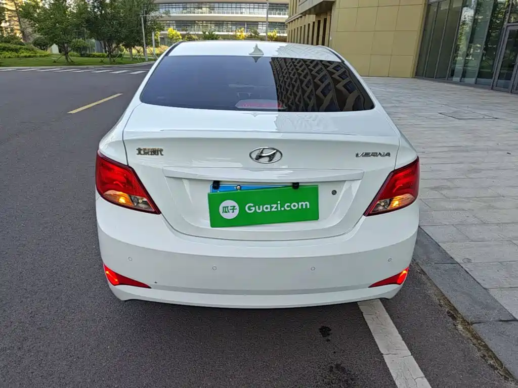 Hyundai Verna — миниатюра 6