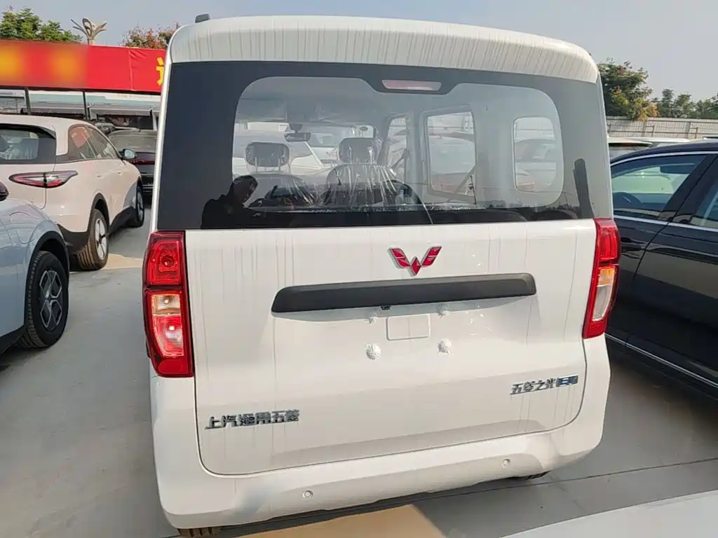 Wuling Zhiguang EV — миниатюра 6