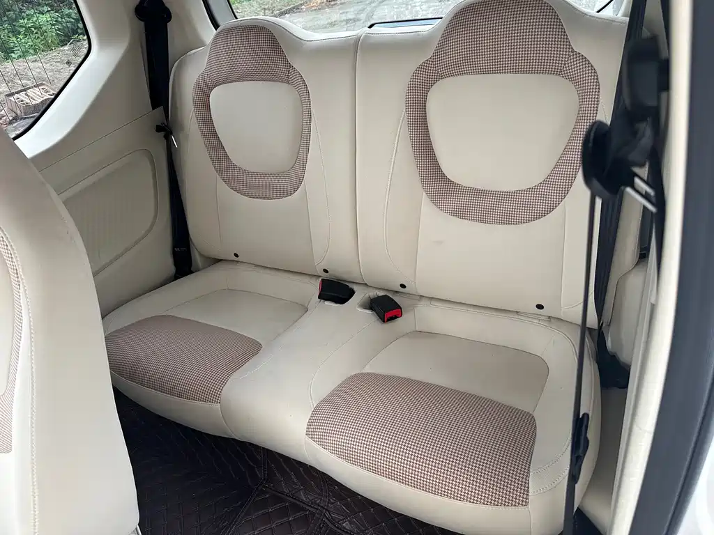Wuling MINIEV — миниатюра 7