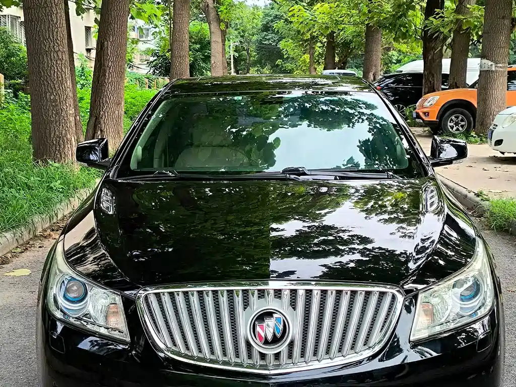 Buick LaCrosse — миниатюра 5