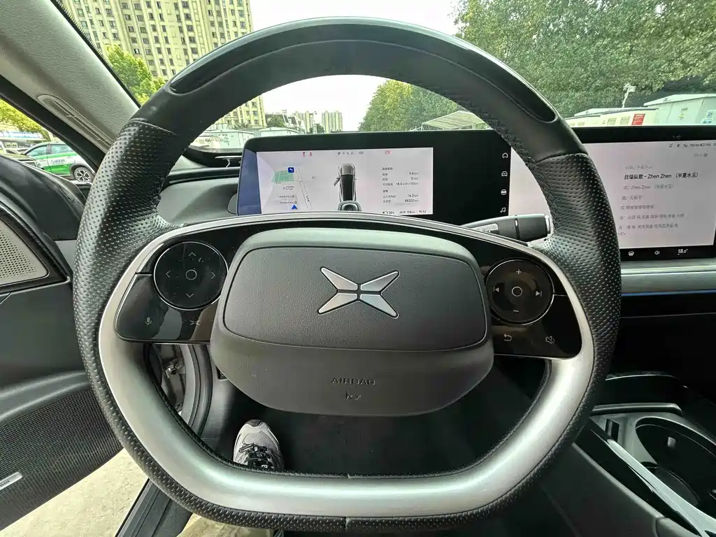 XPeng P7 — миниатюра 12