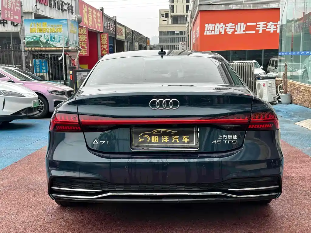 Audi A7L — миниатюра 5