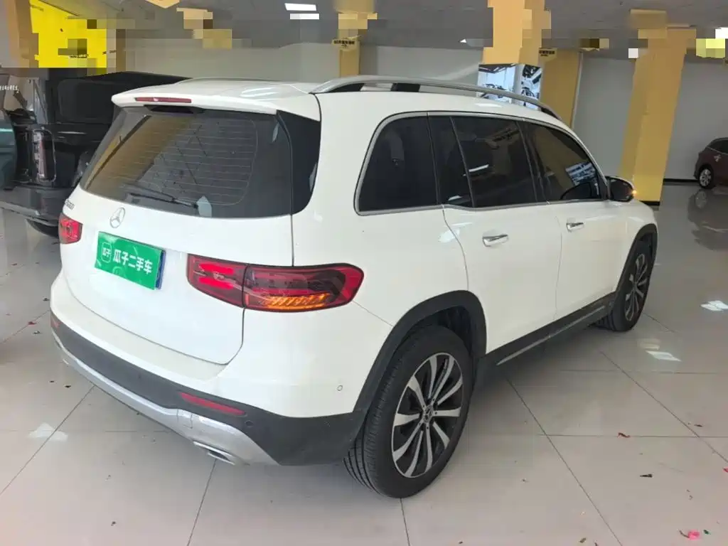 Mercedes-Benz GLB — миниатюра 7