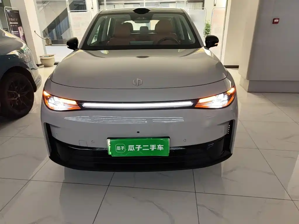 Leapmotor Leapmotor C10 — миниатюра 3