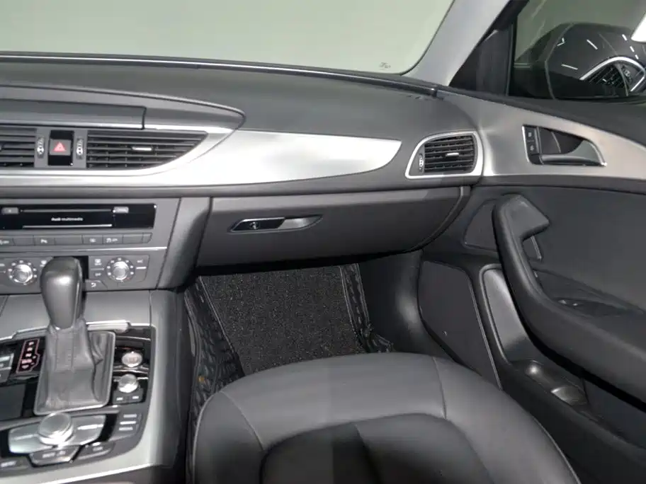 Audi A6L — миниатюра 13