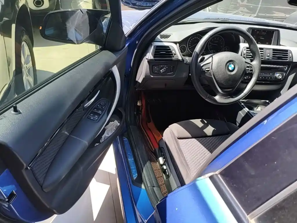 BMW 3 Series — миниатюра 16