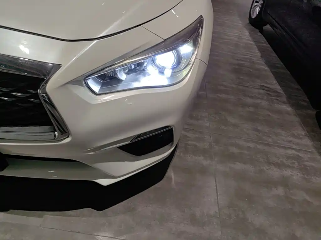 Infiniti Q50L — миниатюра 24