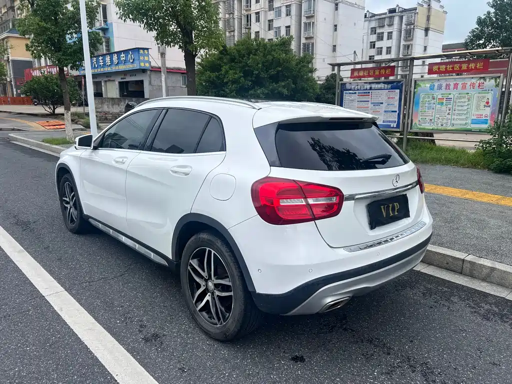 Mercedes-Benz GLA — миниатюра 8