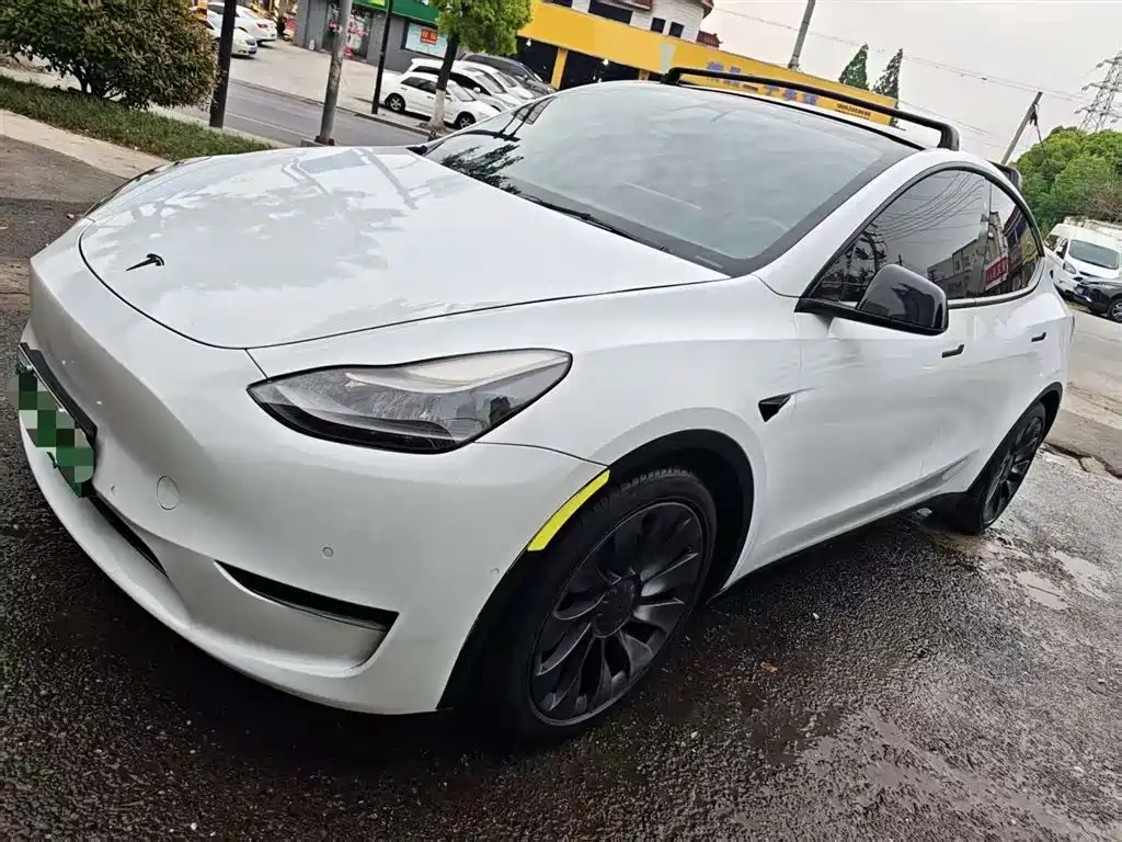 Tesla Model Y 2021