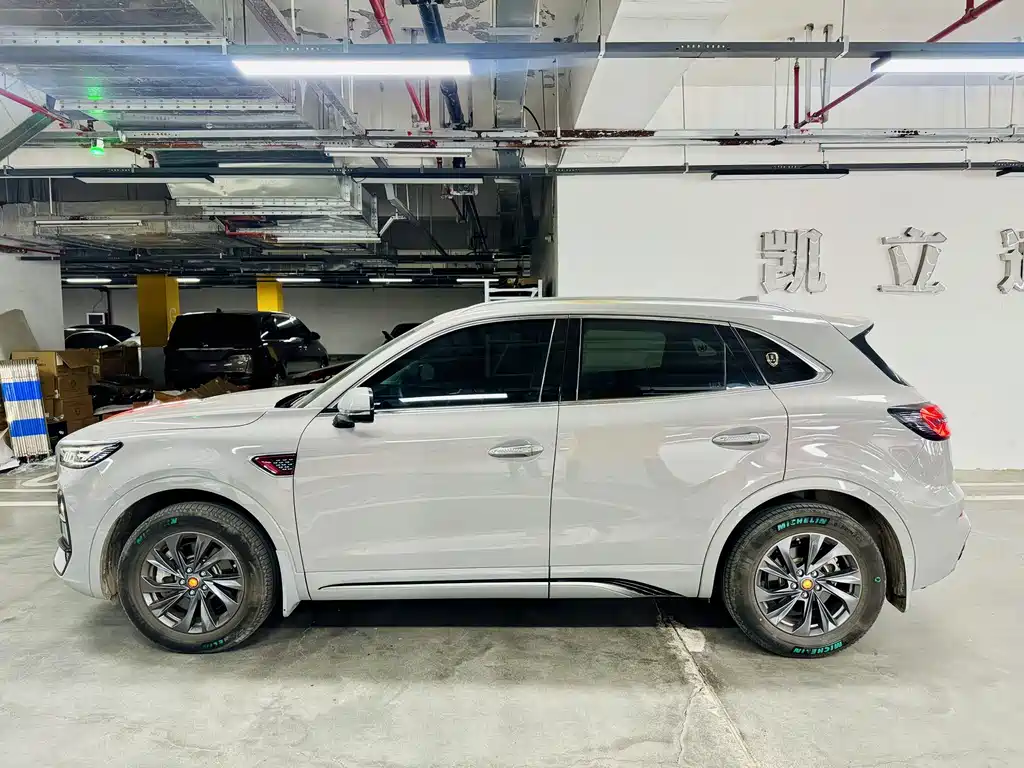 Hongqi Hongqi HS5 — миниатюра 4