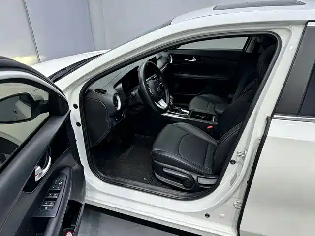 Kia K3 — миниатюра 11
