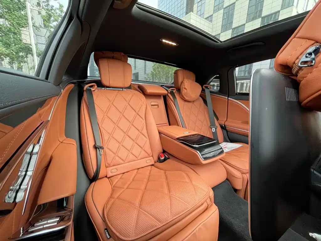 Mercedes-Benz S-Class — миниатюра 22