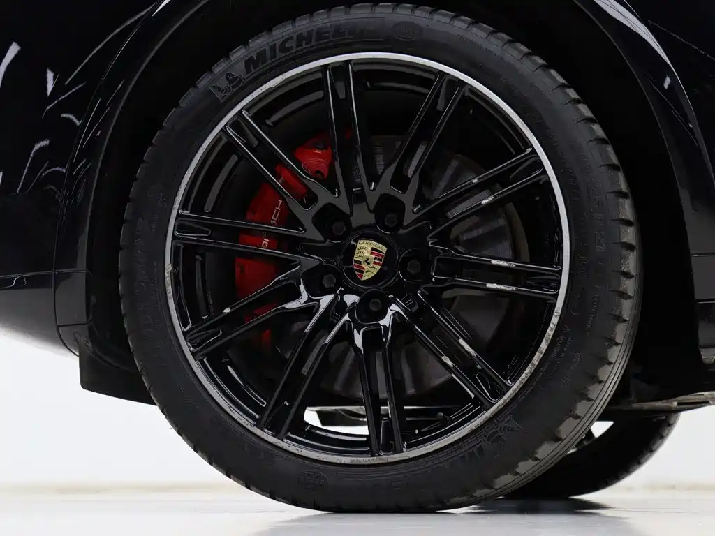Porsche Cayenne — миниатюра 33