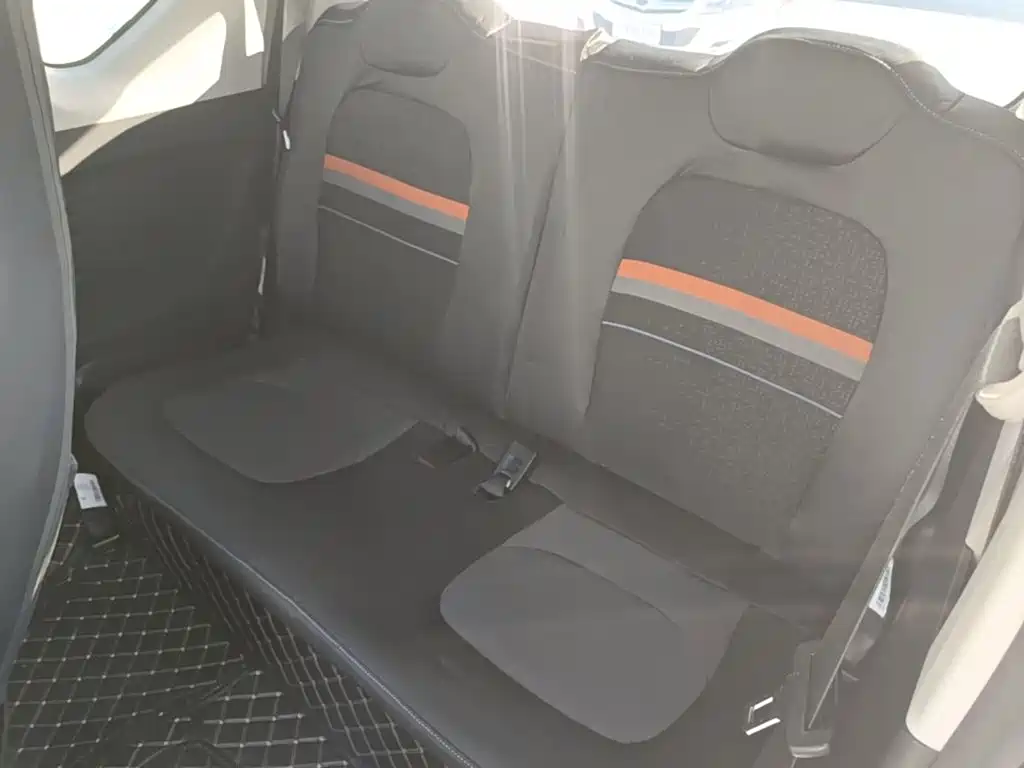 Wuling MINIEV — миниатюра 17