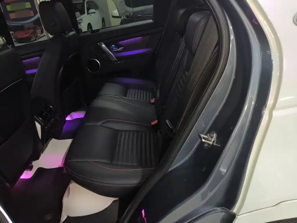 Land Rover Discovery Sport Hybrid — миниатюра 17