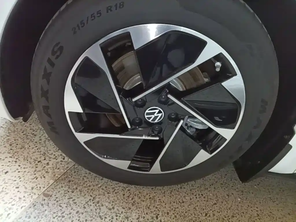 Volkswagen ID.3 — миниатюра 23