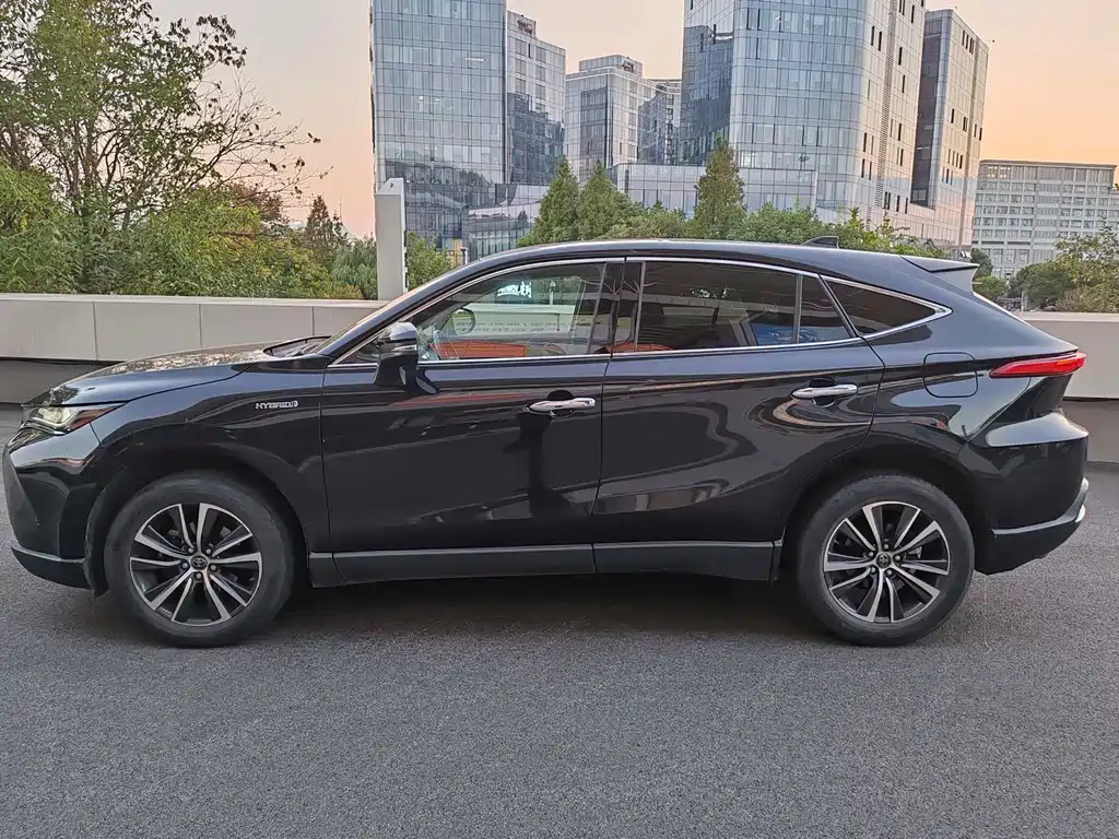 Toyota Harrier — миниатюра 6
