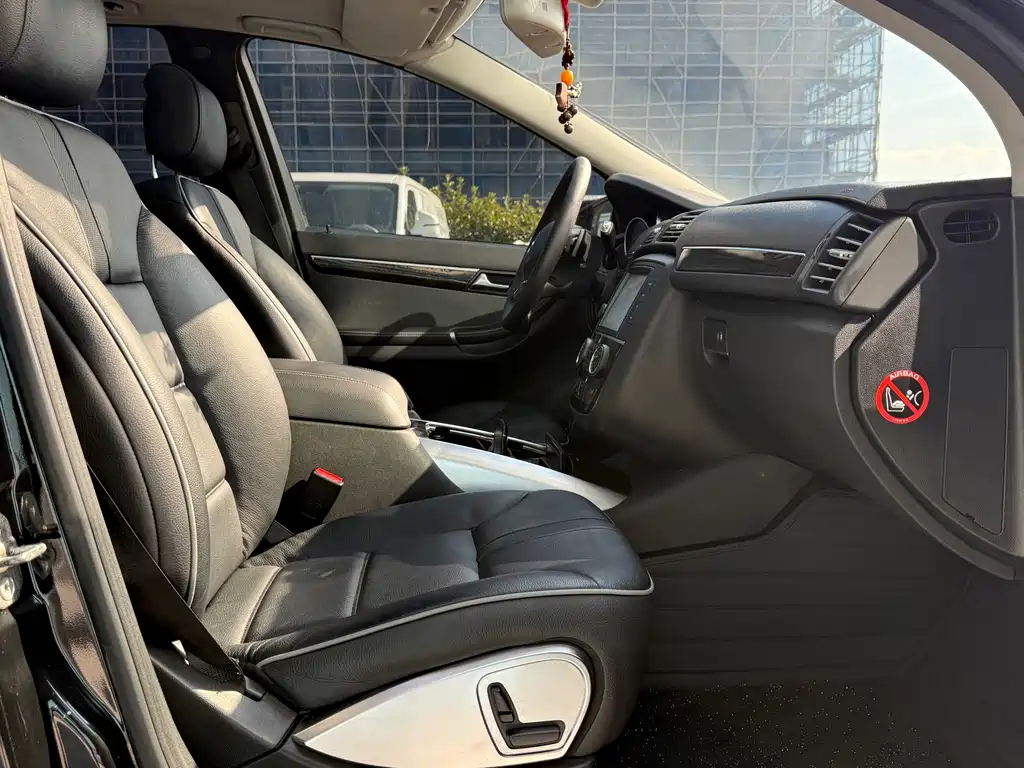 Mercedes-Benz R-Class — миниатюра 11