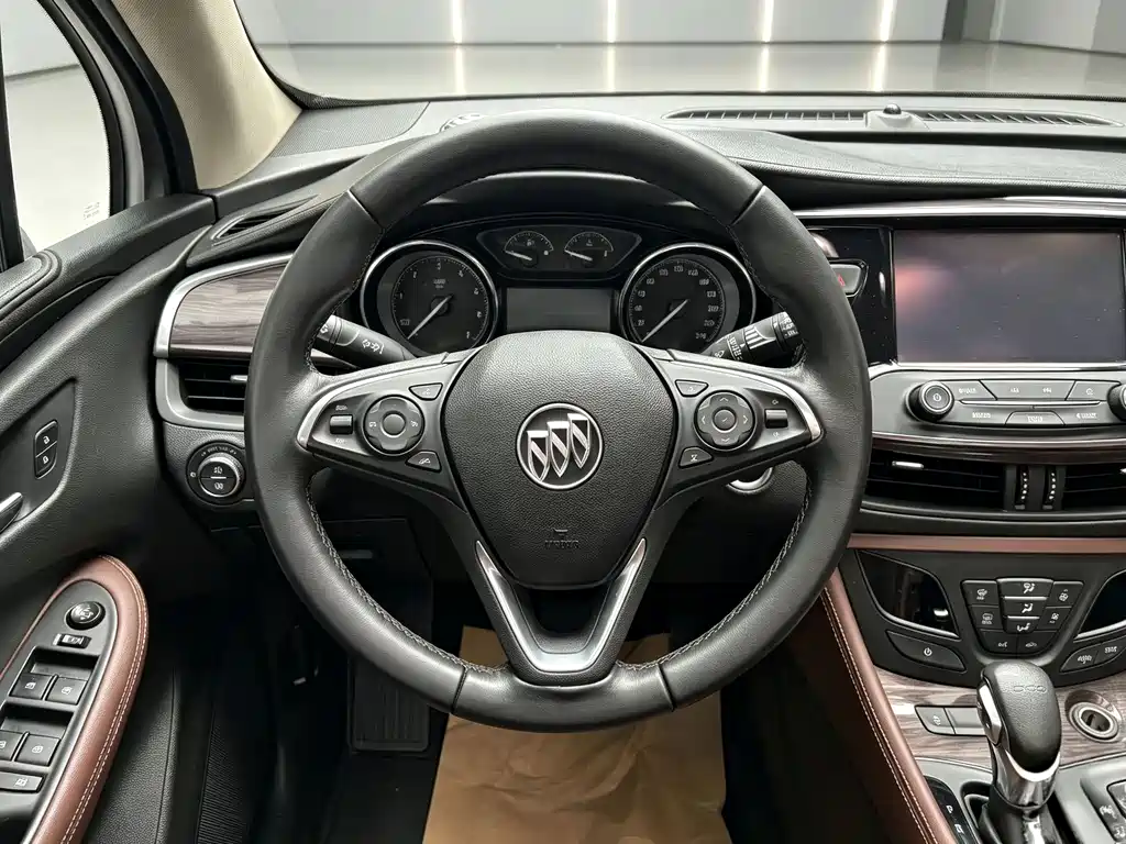 Buick Envision Plus — миниатюра 13