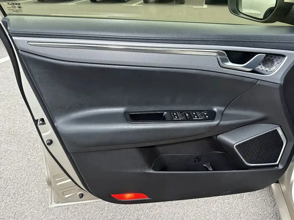 Geely Emgrand GL — миниатюра 11