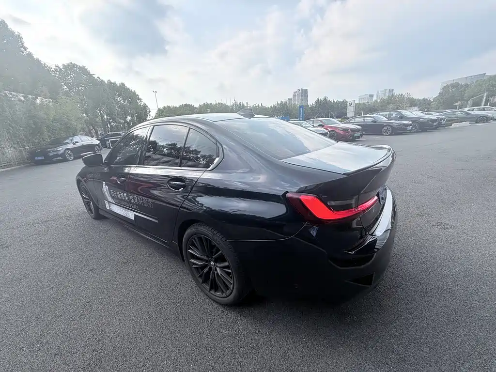 BMW 3 Series — миниатюра 11