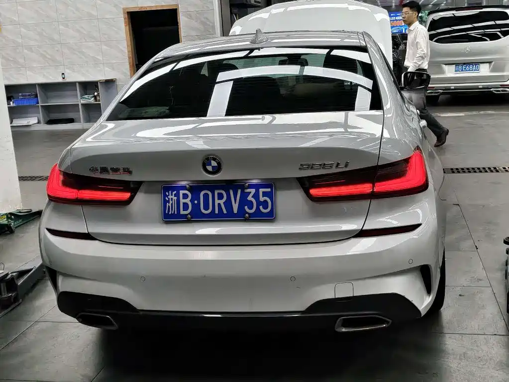 BMW 3 Series — миниатюра 2