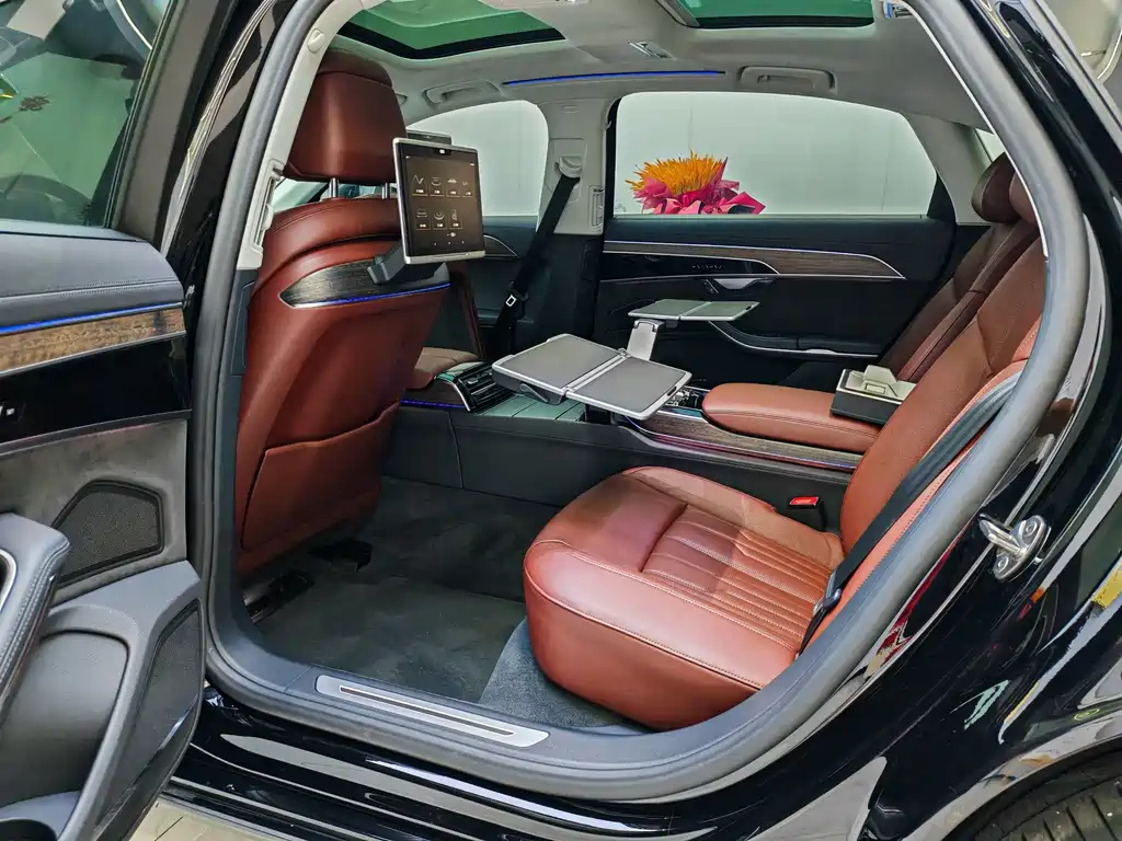 Audi A8 — миниатюра 7