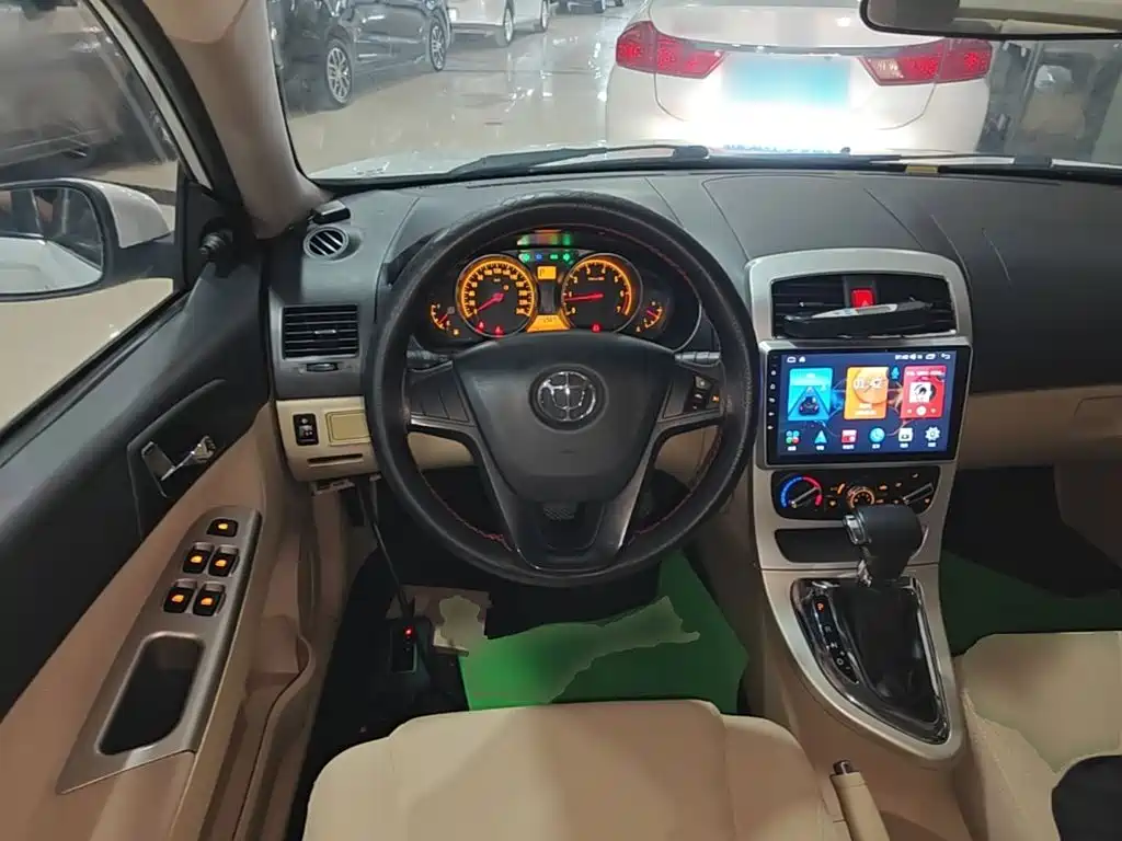 Zhonghua H330 — миниатюра 11