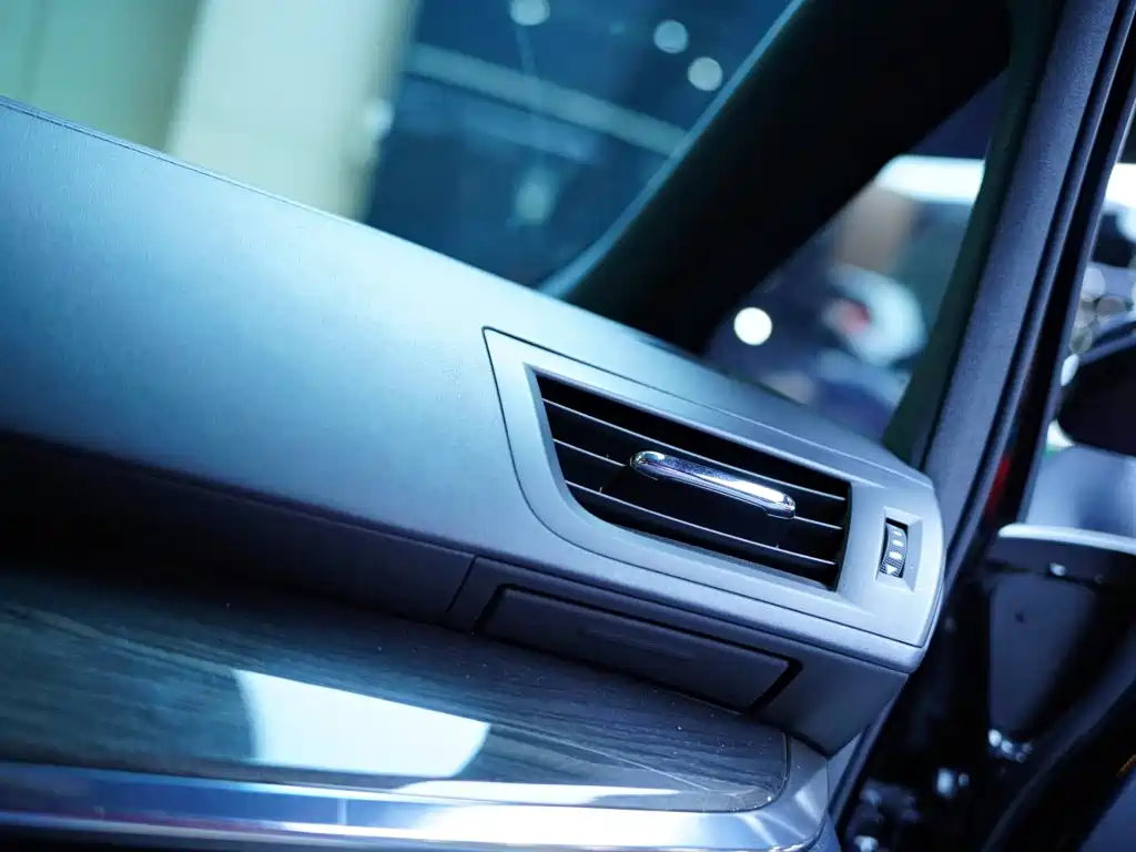 Lexus LM — миниатюра 46