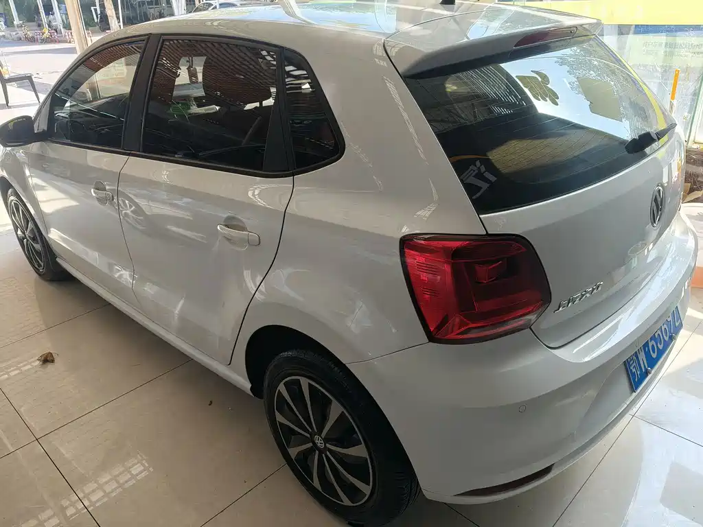 Volkswagen Polo — миниатюра 9